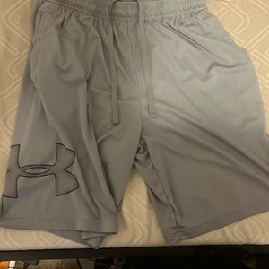 Grey under armor shorts